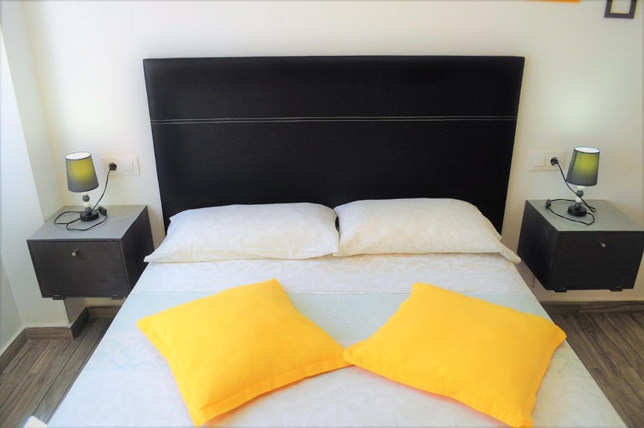 Cris Sol Apartments Los Cristianos  Extérieur photo